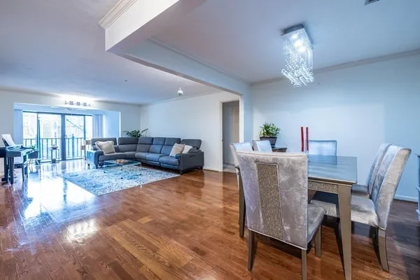 $2,995 | 27301 Plantation Drive Northeast, Unit 301, Atlanta, GA 30324