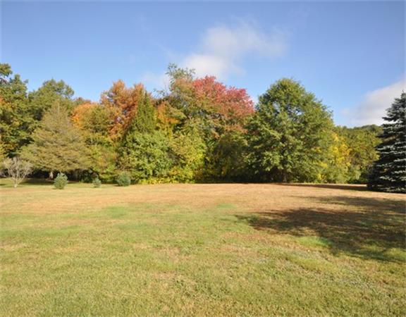292 Musketaquid Road Concord, MA 01742 - Photo 26 of 28 a view of an ocean and a yard