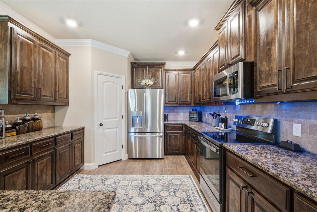 223 Cottongame Road Weatherford, TX 76088 - Photo 13 of 39