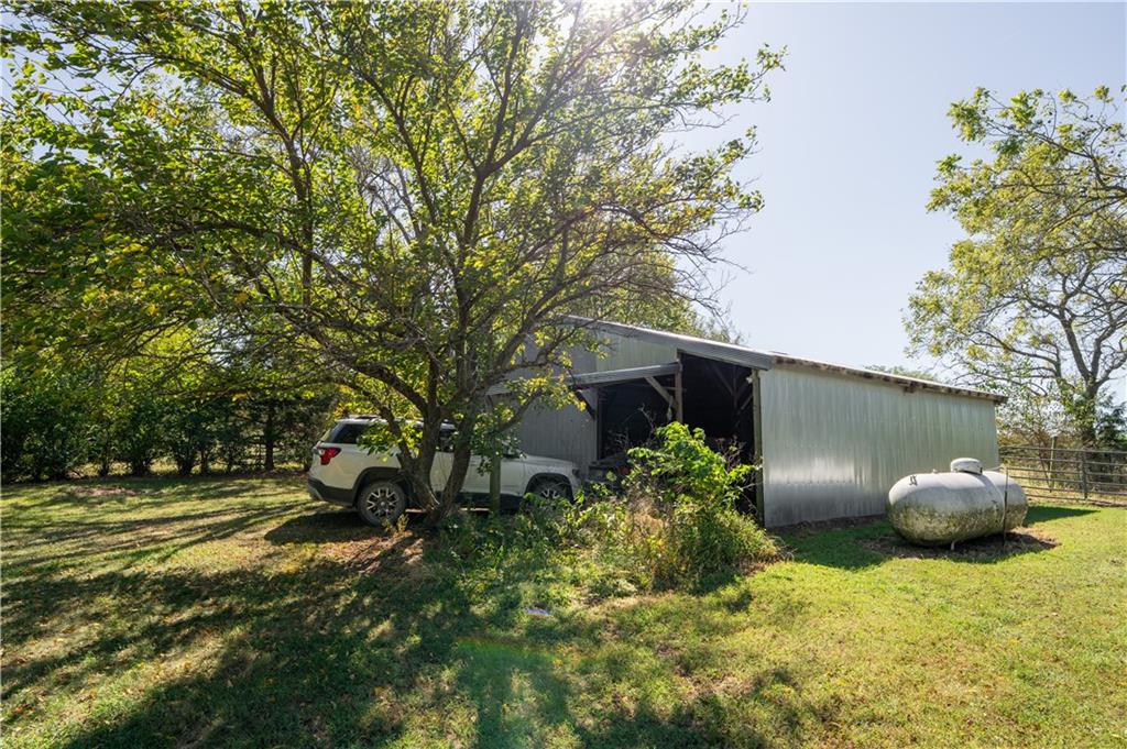 1137 Kentucky Road Princeton, KS 66078 - Photo 12 of 37 Gallery Image 12