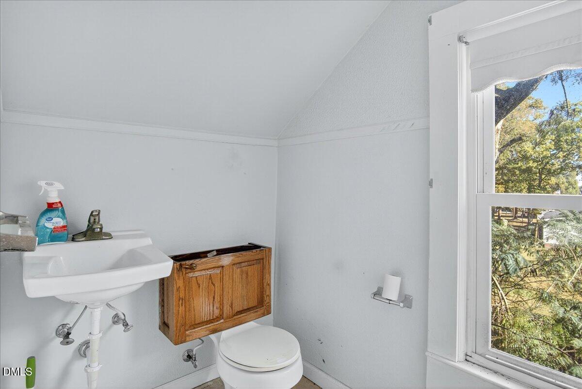 8663 Highway 15 Bullock, NC 27507 - Photo 16 of 32 07-DSC3902