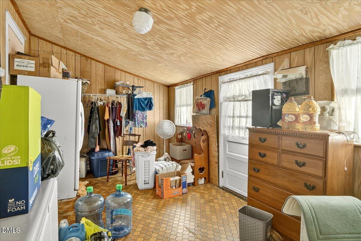 8663 Highway 15 Bullock, NC 27507 - Photo 17 of 32 08-DSC3903