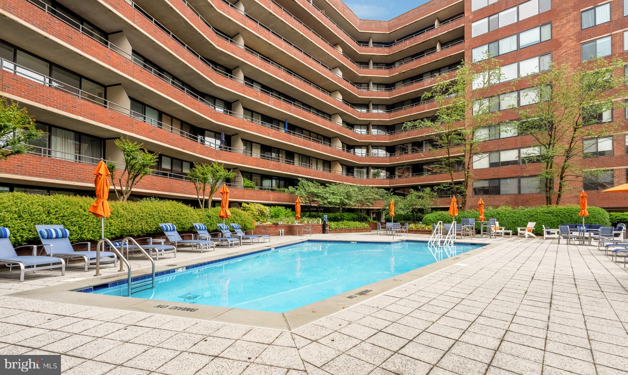 2555 Pennsylvania Avenue Northwest, Unit 617 & 618 Washington, DC 20037 - Photo 50 of 56 a view of a building with sitting area