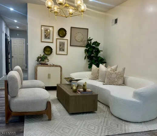 $4,000 | 310 East 4th Street, Clifton, NJ 07011