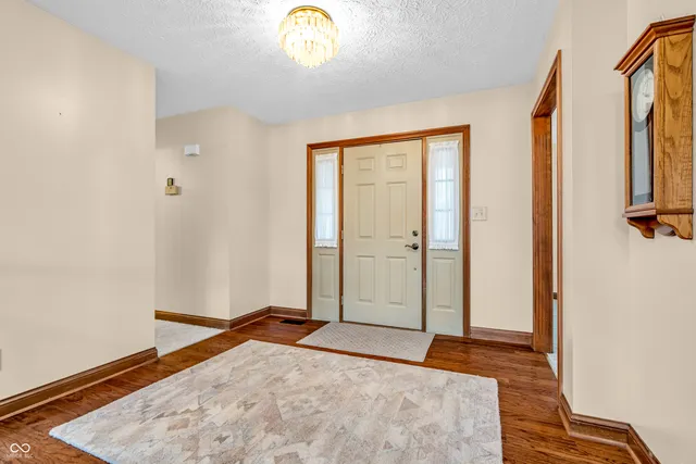 $400,000 | 7574 Williamsburg Drive, Plainfield, IN 46168