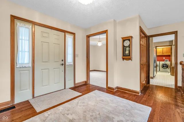 $400,000 | 7574 Williamsburg Drive, Plainfield, IN 46168