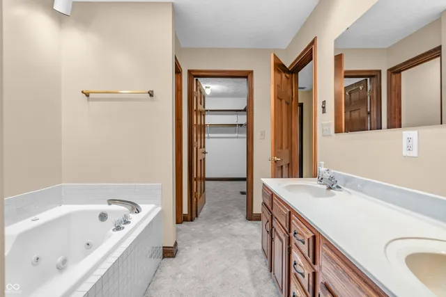 $400,000 | 7574 Williamsburg Drive, Plainfield, IN 46168