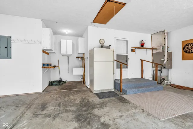 $400,000 | 7574 Williamsburg Drive, Plainfield, IN 46168