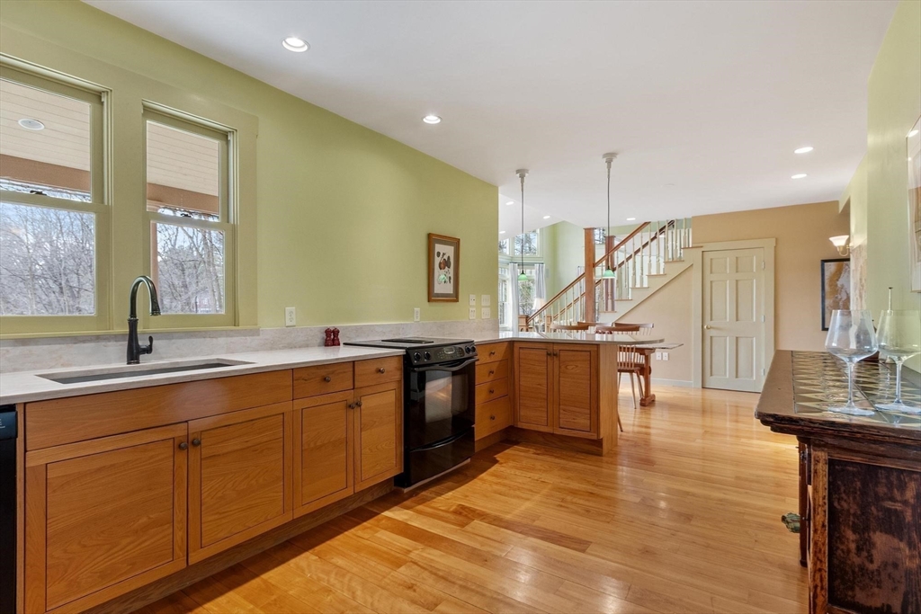 521 Barretts Mill Road Concord, MA 01742 - Photo 17 of 42