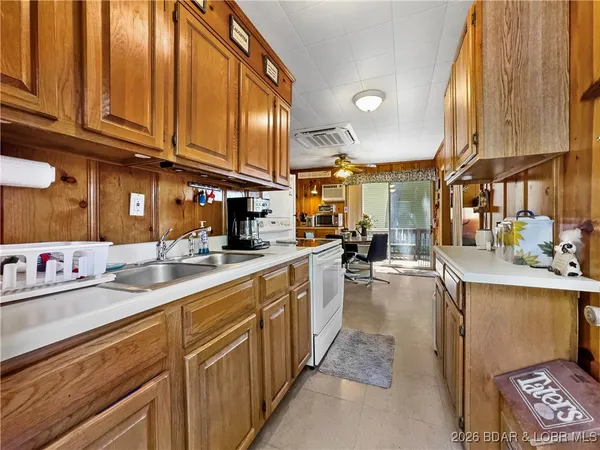 $250,000 | 27066 Marina Lane, Barnett, MO 65011