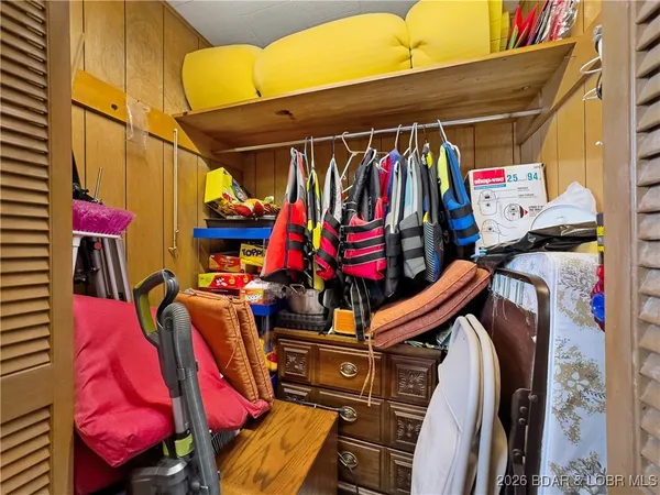 $250,000 | 27066 Marina Lane, Barnett, MO 65011