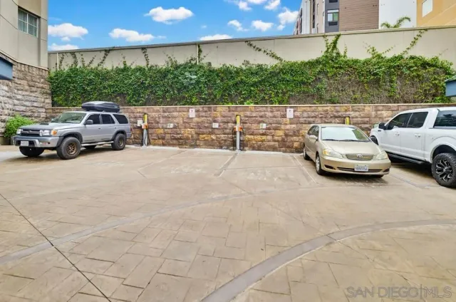 $580,000 | 1465 C Street, Unit 3508, San Diego, CA 92101