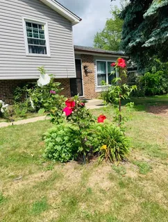 $290,000 | 3332 North Lewis Avenue, Waukegan, IL 60087