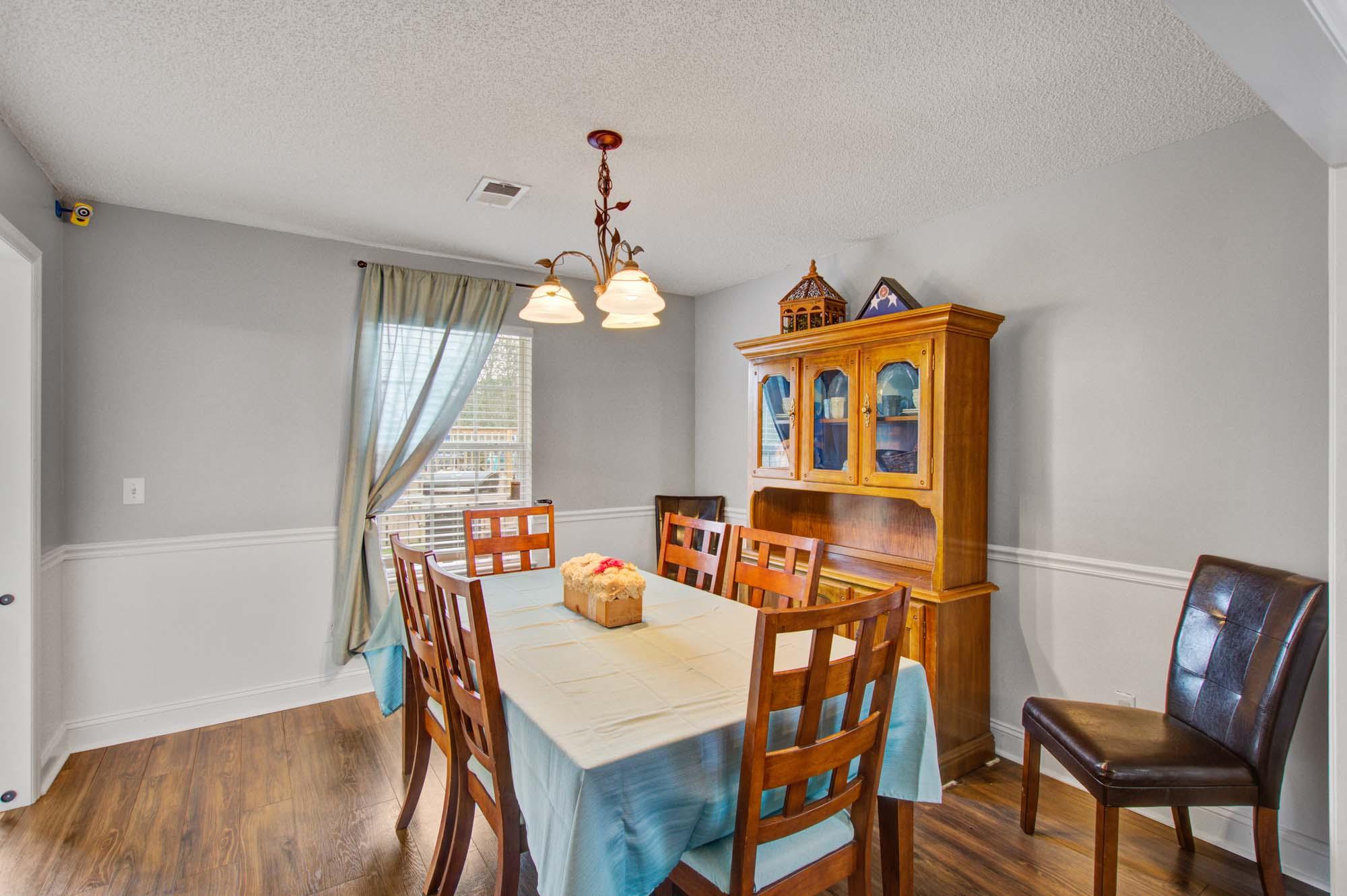 263 Dunning Road Summerville, SC 29486 - Photo 11 of 25 263 Dunning Dining Room