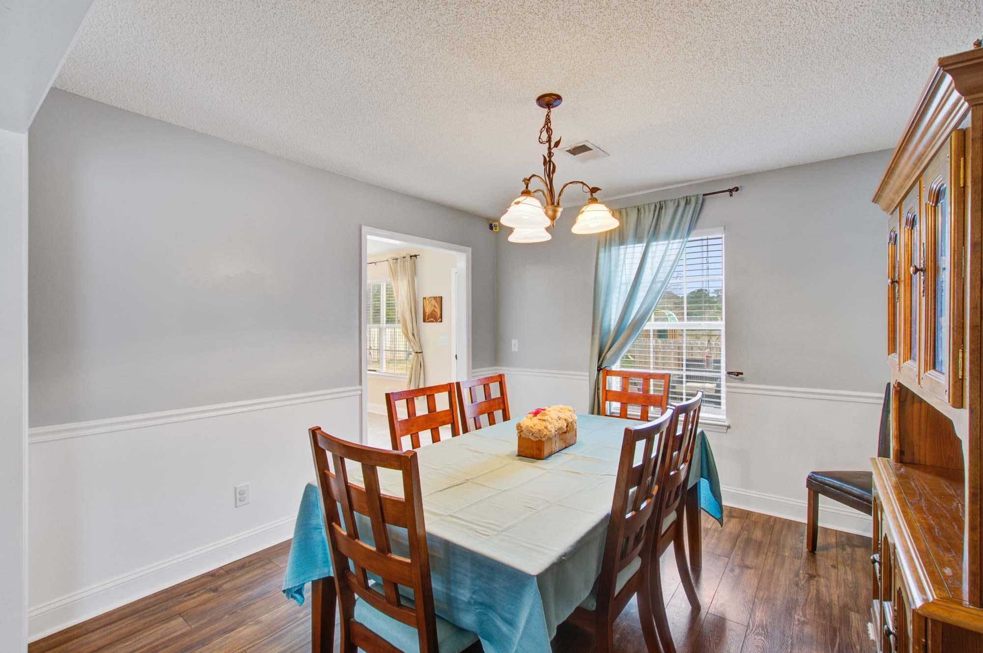263 Dunning Road Summerville, SC 29486 - Photo 13 of 25 263 Dunning Room 3