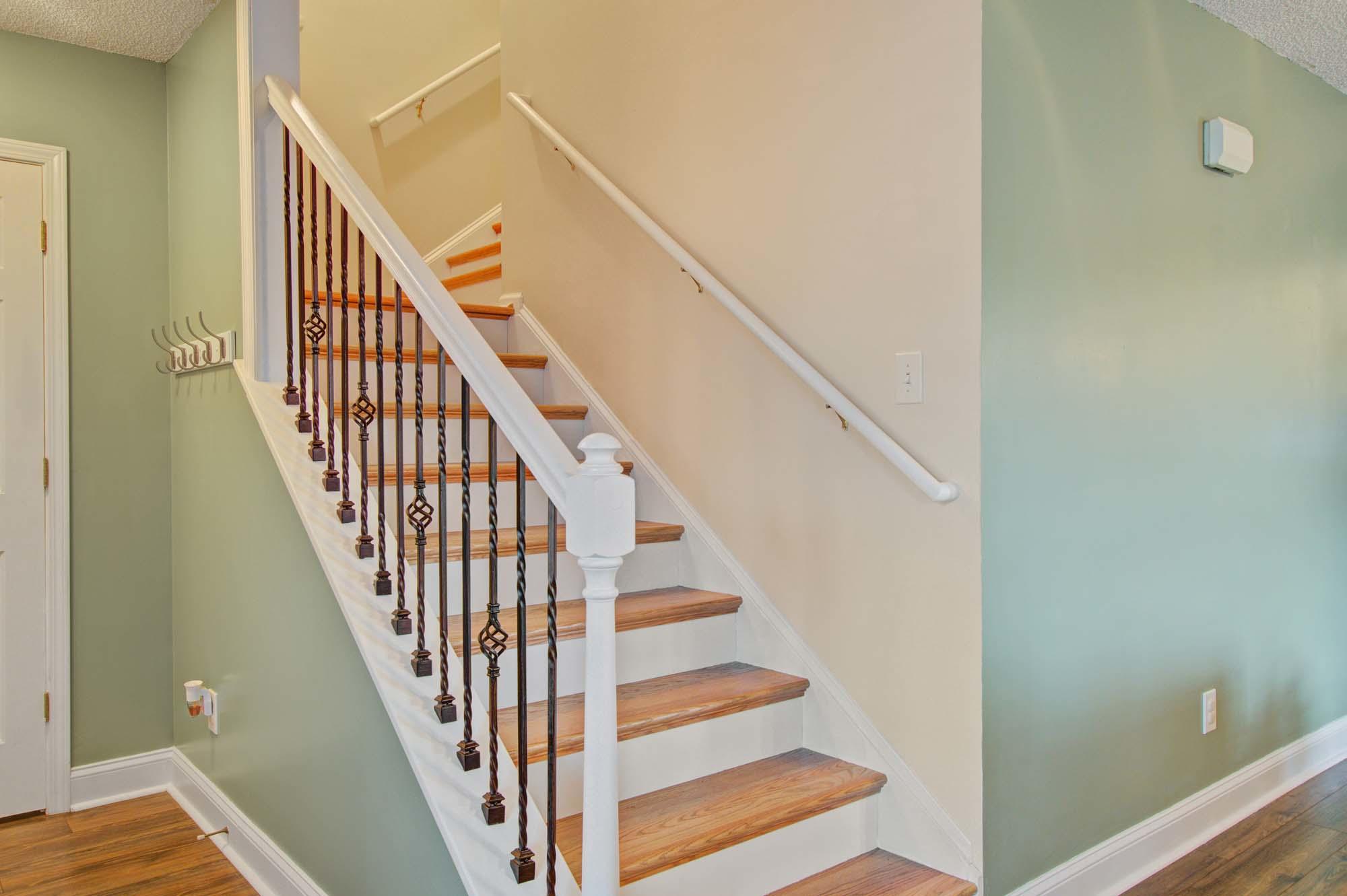 263 Dunning Road Summerville, SC 29486 - Photo 15 of 25 263 Dunning Open Rail Stairs