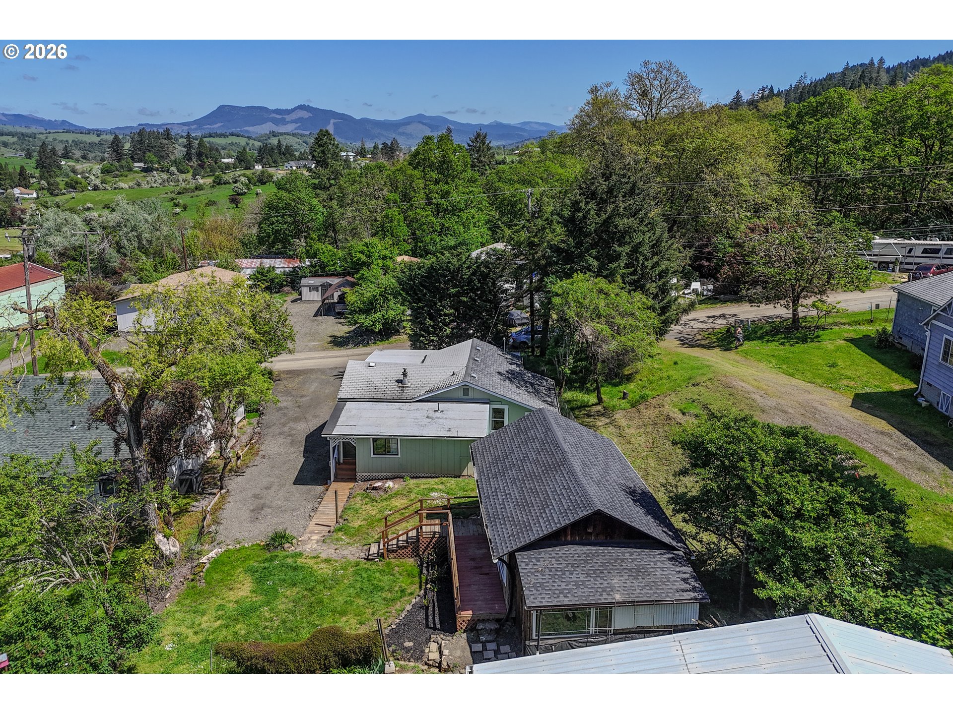 411 Southeast Wells Road Oakland, OR 97462 - Photo 46 of 48