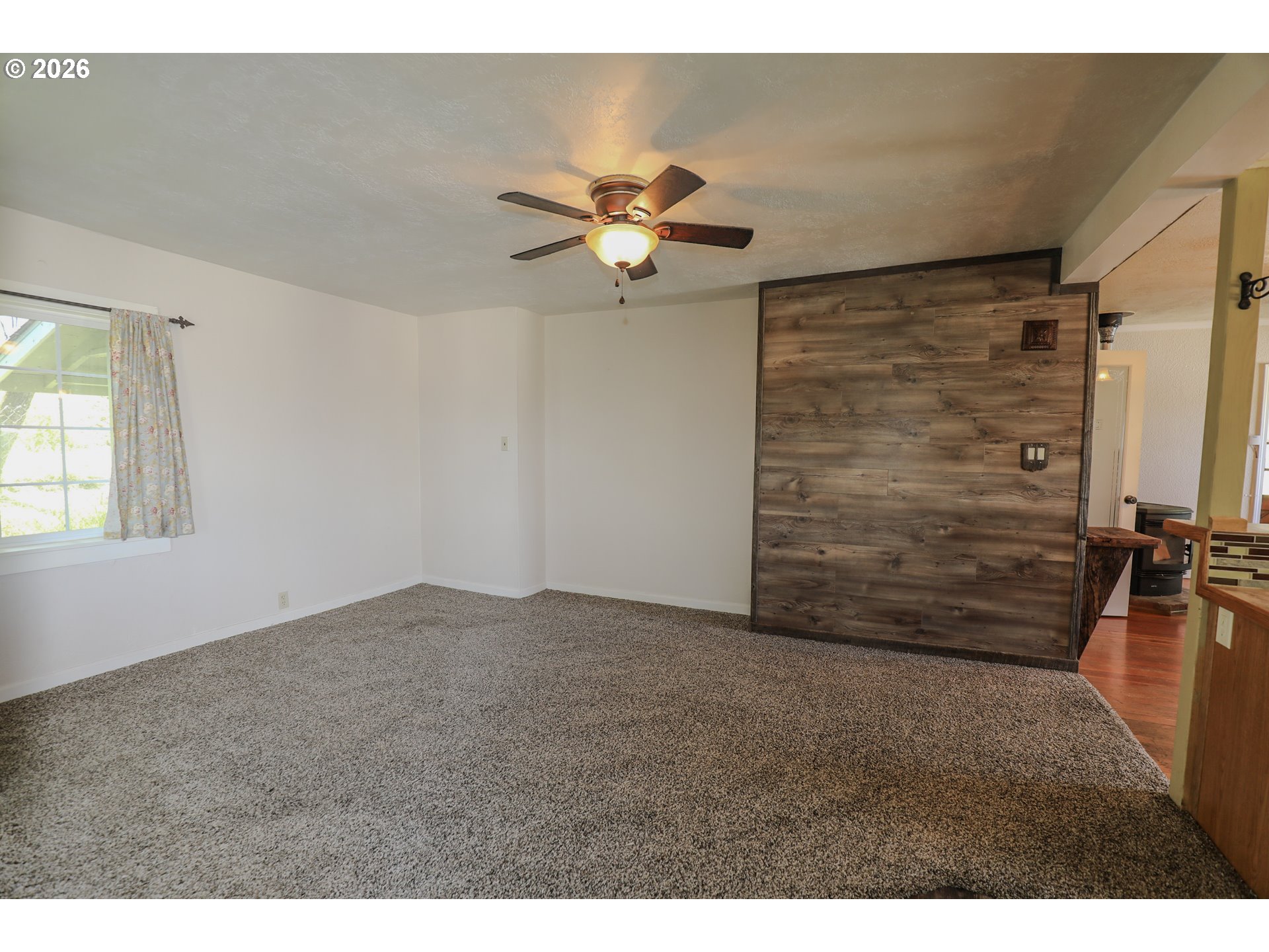411 Southeast Wells Road Oakland, OR 97462 - Photo 5 of 48