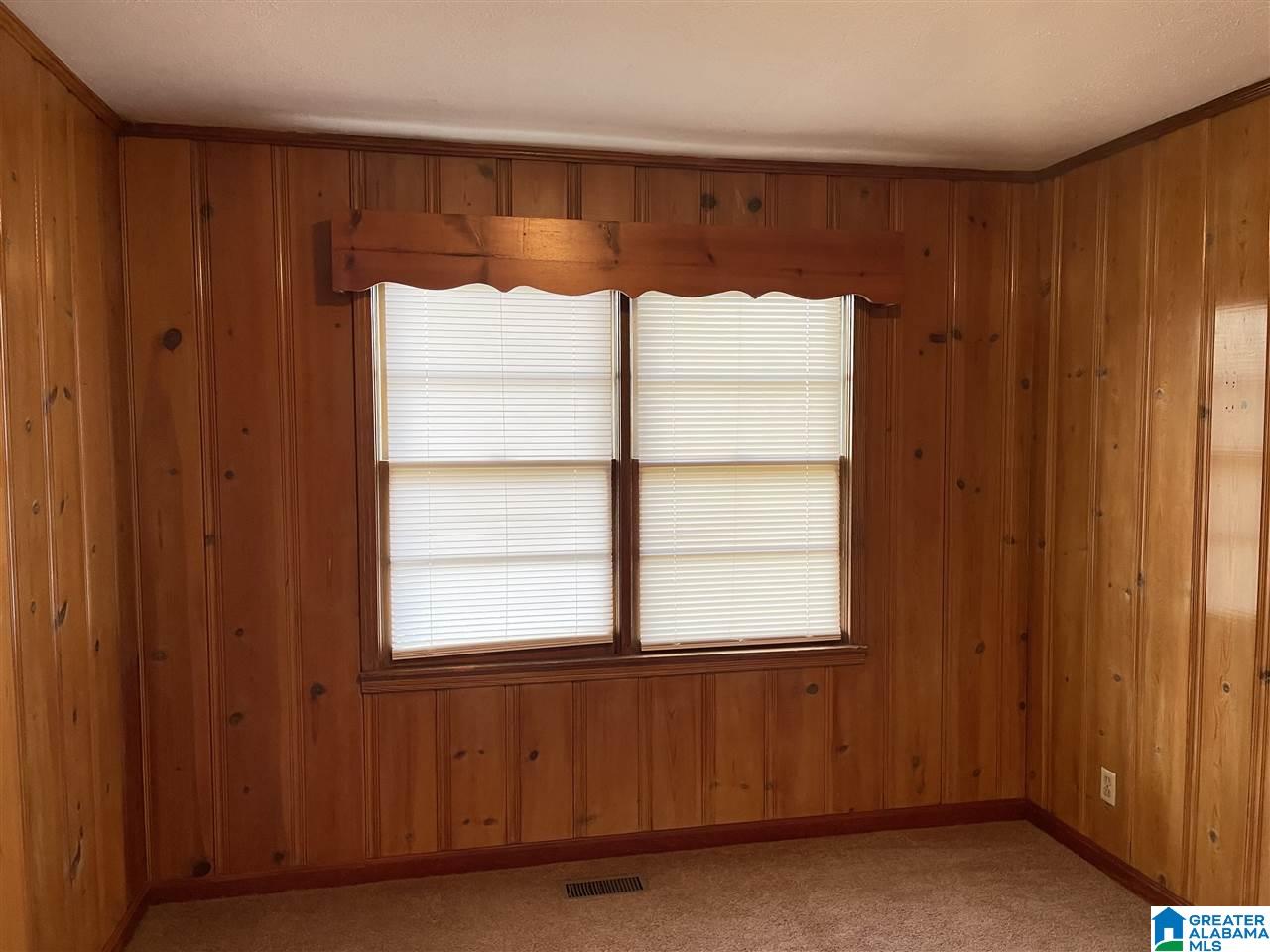 103 Adelaide Street Southwest Jacksonville, AL 36265 - Photo 2 of 17