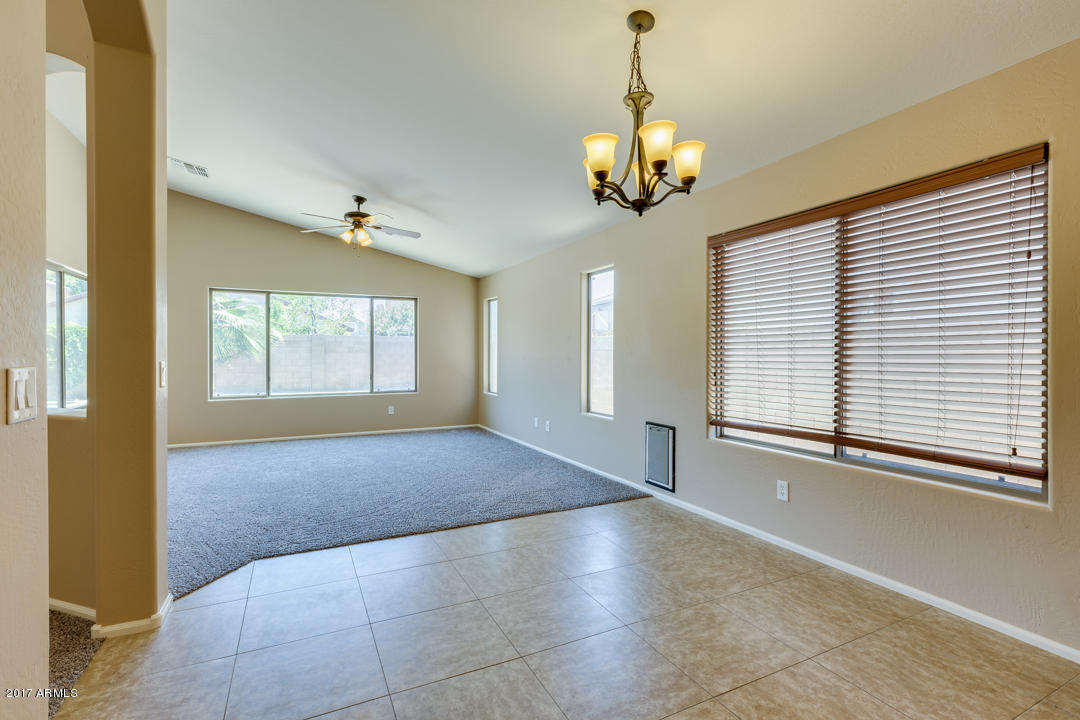 1245 West Gascon Road San Tan Valley, AZ 85143 - Photo 14 of 45 Eat-In/Great room