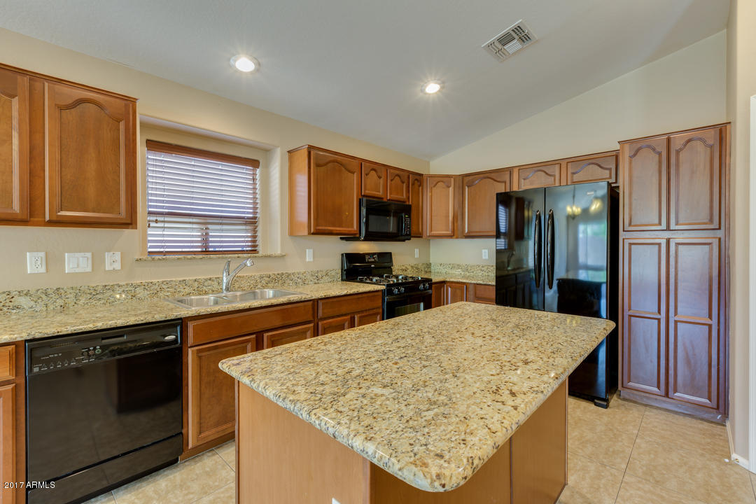 1245 West Gascon Road San Tan Valley, AZ 85143 - Photo 19 of 45 Kitchen View #5