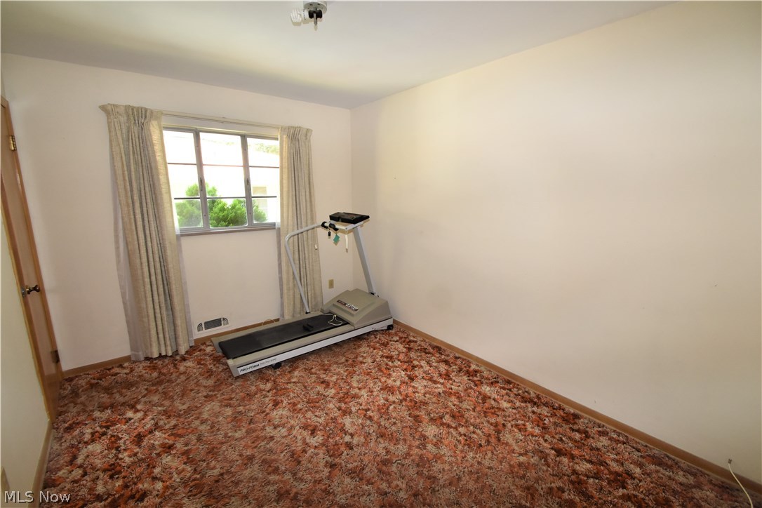 7699 Ragall Parkway Cleveland, OH 44130 - Photo 12 of 16 Gallery Image 12