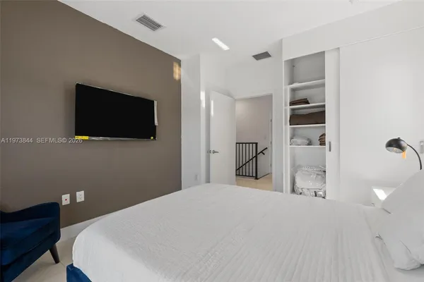 $1,750 | 206 Northwest 11th Court, Unit 206, Florida City, FL 33034