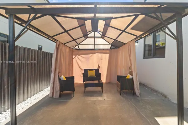 $1,750 | 206 Northwest 11th Court, Unit 206, Florida City, FL 33034