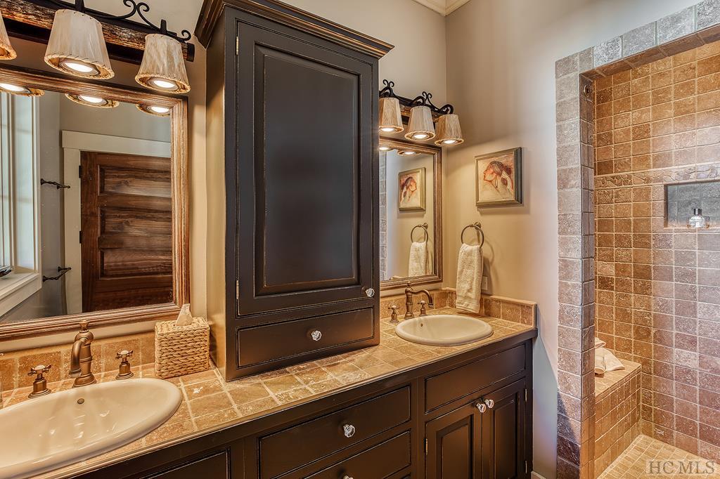 154 Homestead Road Lake Toxaway, NC 28747 - Photo 26 of 29 Gallery Image 26