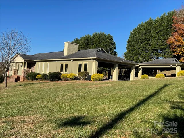 $375,000 | 5232 Wolfe Road, Hickory, NC 28601