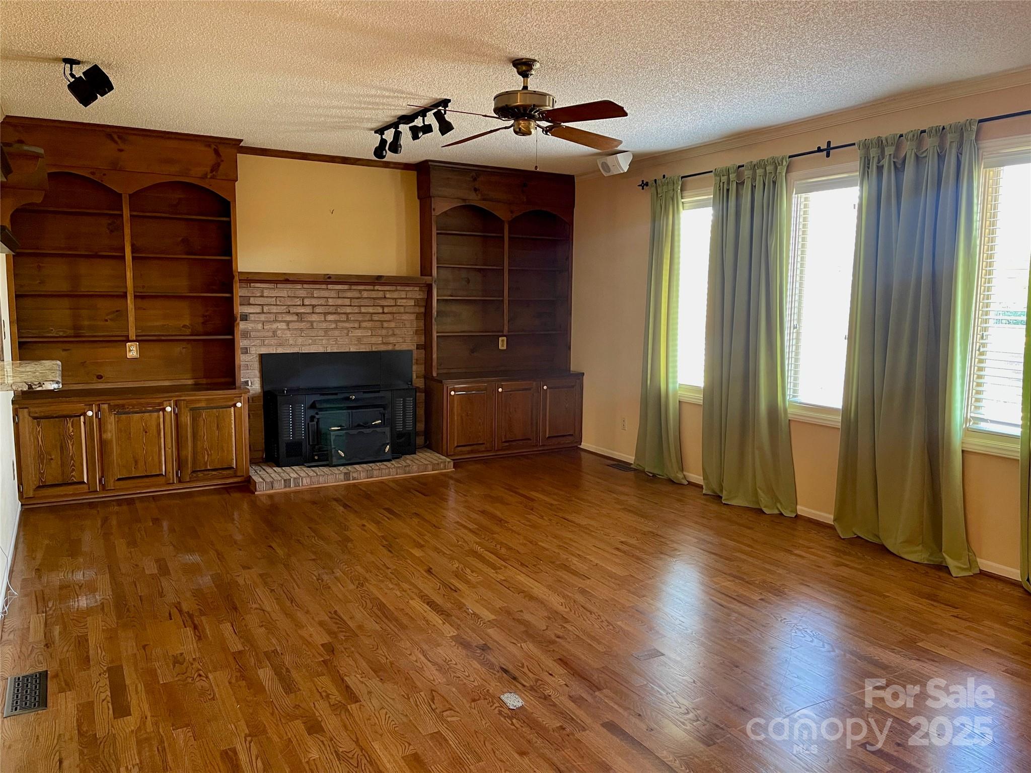 5232 Wolfe Road Hickory, NC 28601 - Photo 14 of 47