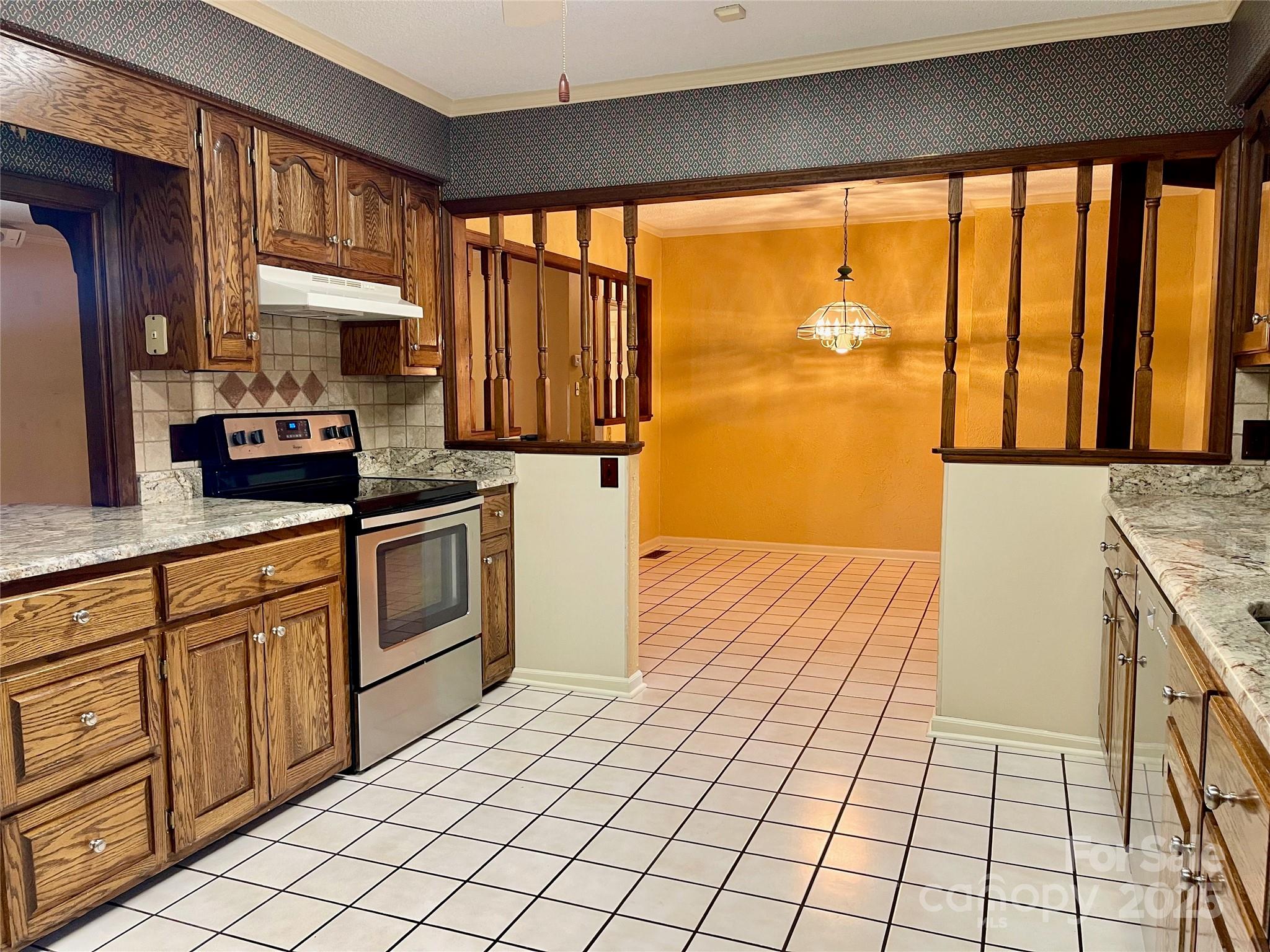 5232 Wolfe Road Hickory, NC 28601 - Photo 5 of 47