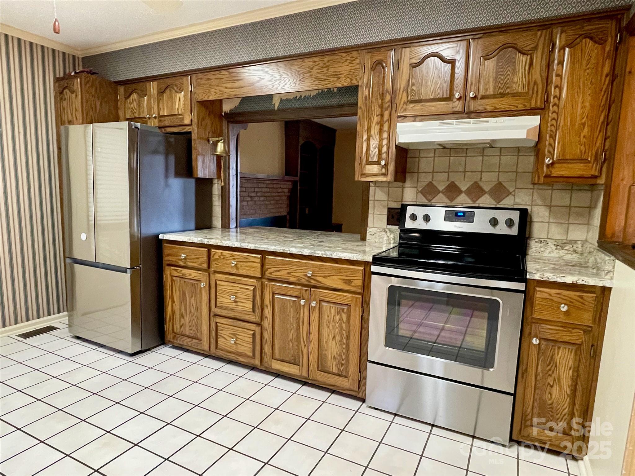 5232 Wolfe Road Hickory, NC 28601 - Photo 8 of 47