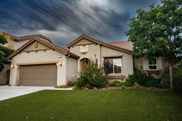 $485,000 | 739 Hermosa Avenue, Clovis, CA 93619