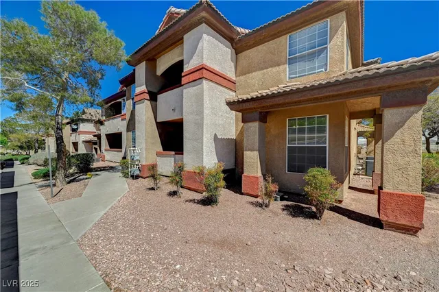 $242,000 | 231 West Horizon Ridge Parkway, Unit 317, Henderson, NV 89012