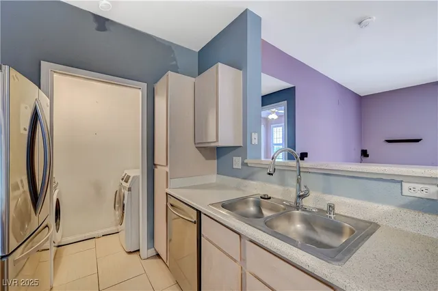 $242,000 | 231 West Horizon Ridge Parkway, Unit 317, Henderson, NV 89012