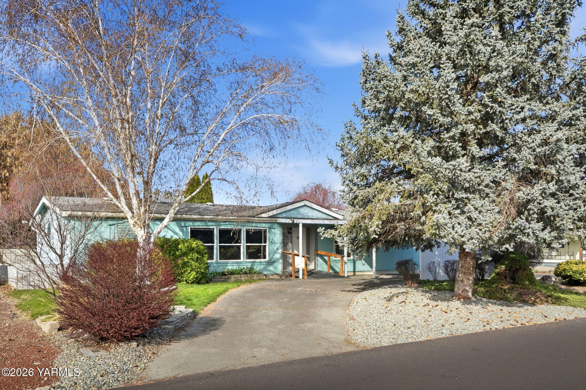 3701 Gun Club Road, Unit 68 Yakima, WA 98901 - Photo 2 of 25 Front of Home