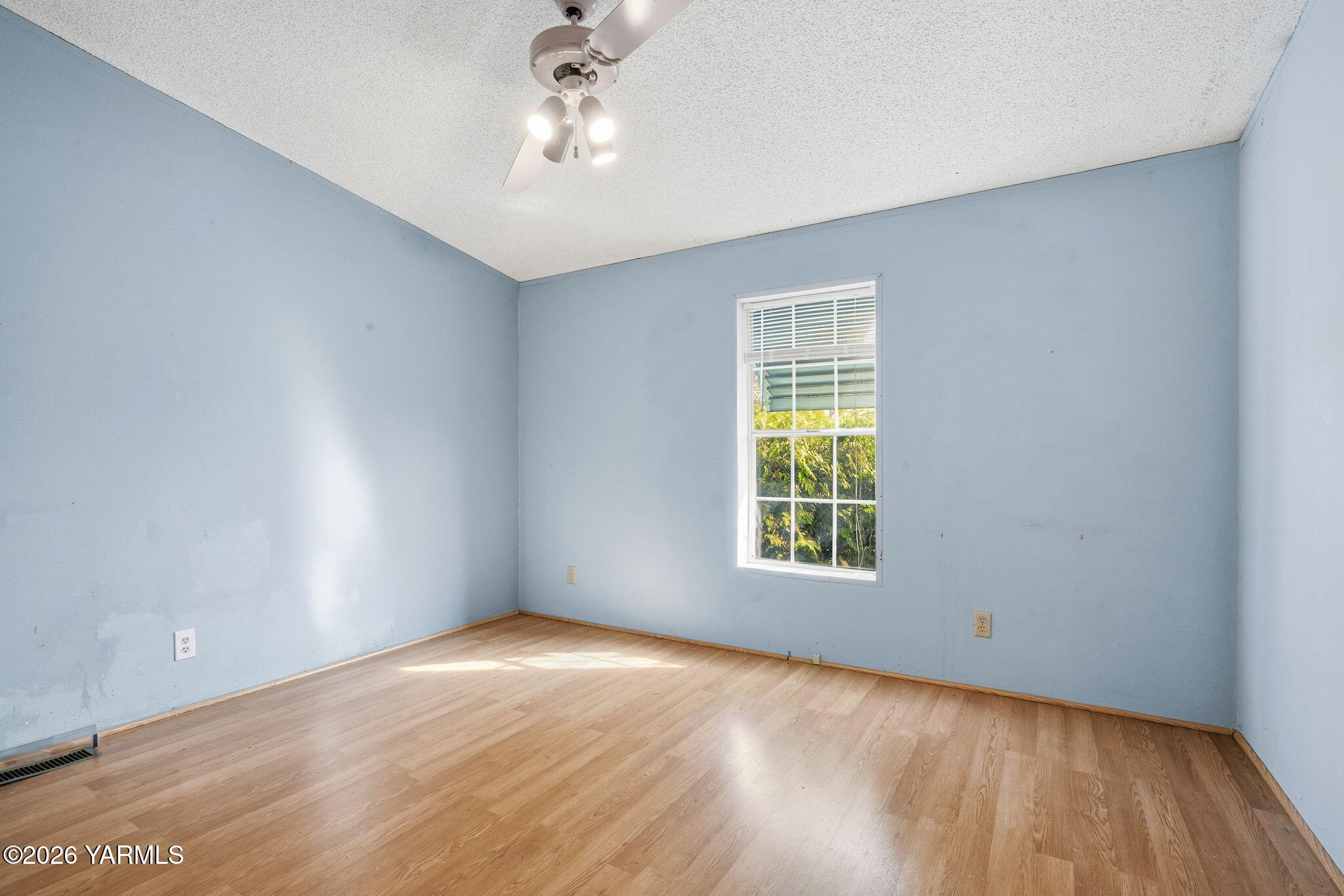 3701 Gun Club Road, Unit 68 Yakima, WA 98901 - Photo 22 of 25 Bedroom 2