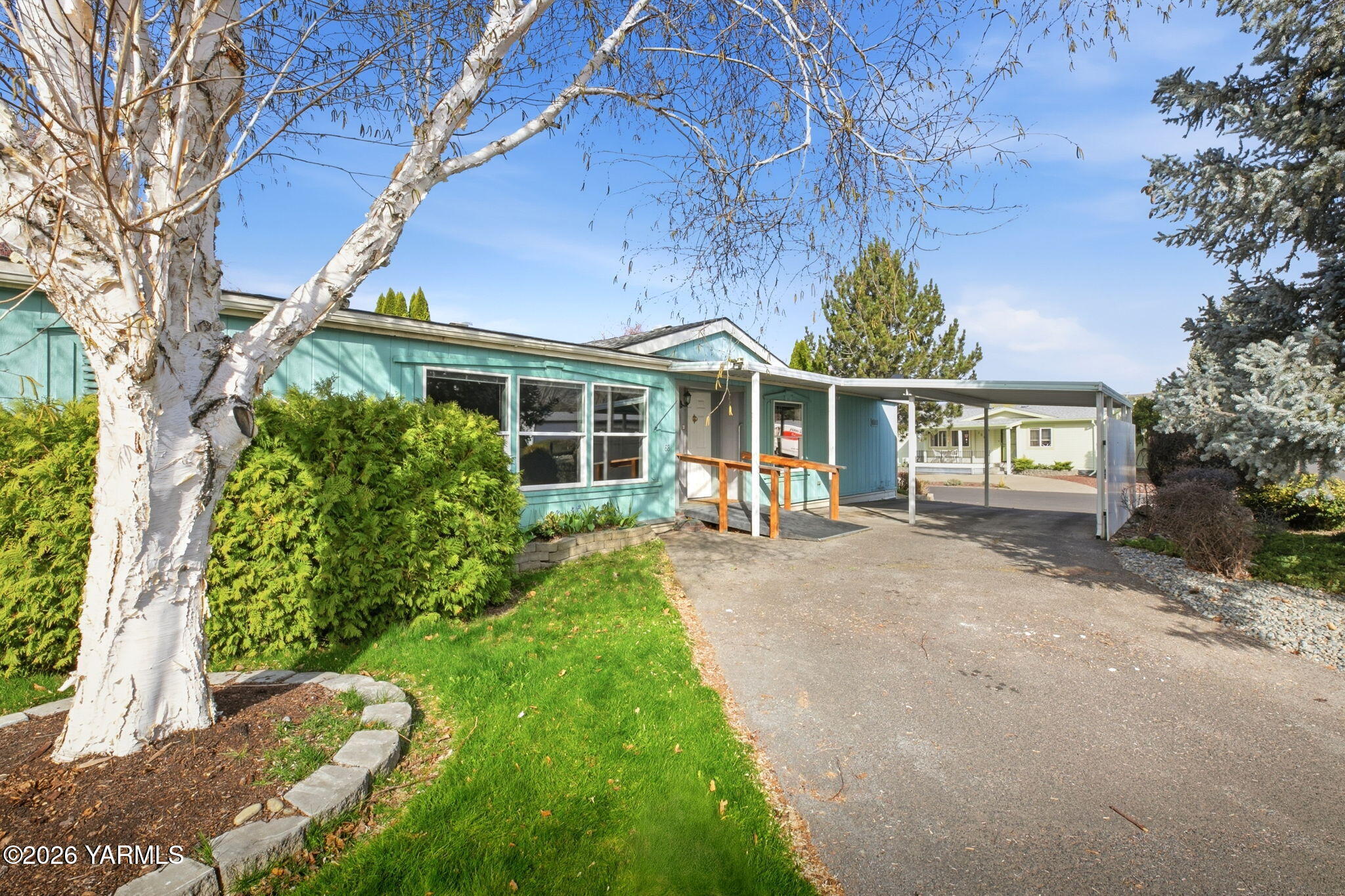3701 Gun Club Road, Unit 68 Yakima, WA 98901 - Photo 3 of 25 Carport and Driveway