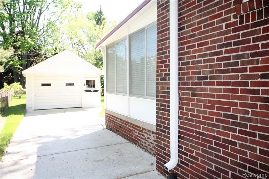 1533 East Melton Road Birmingham, MI 48009 - Photo 29 of 30
