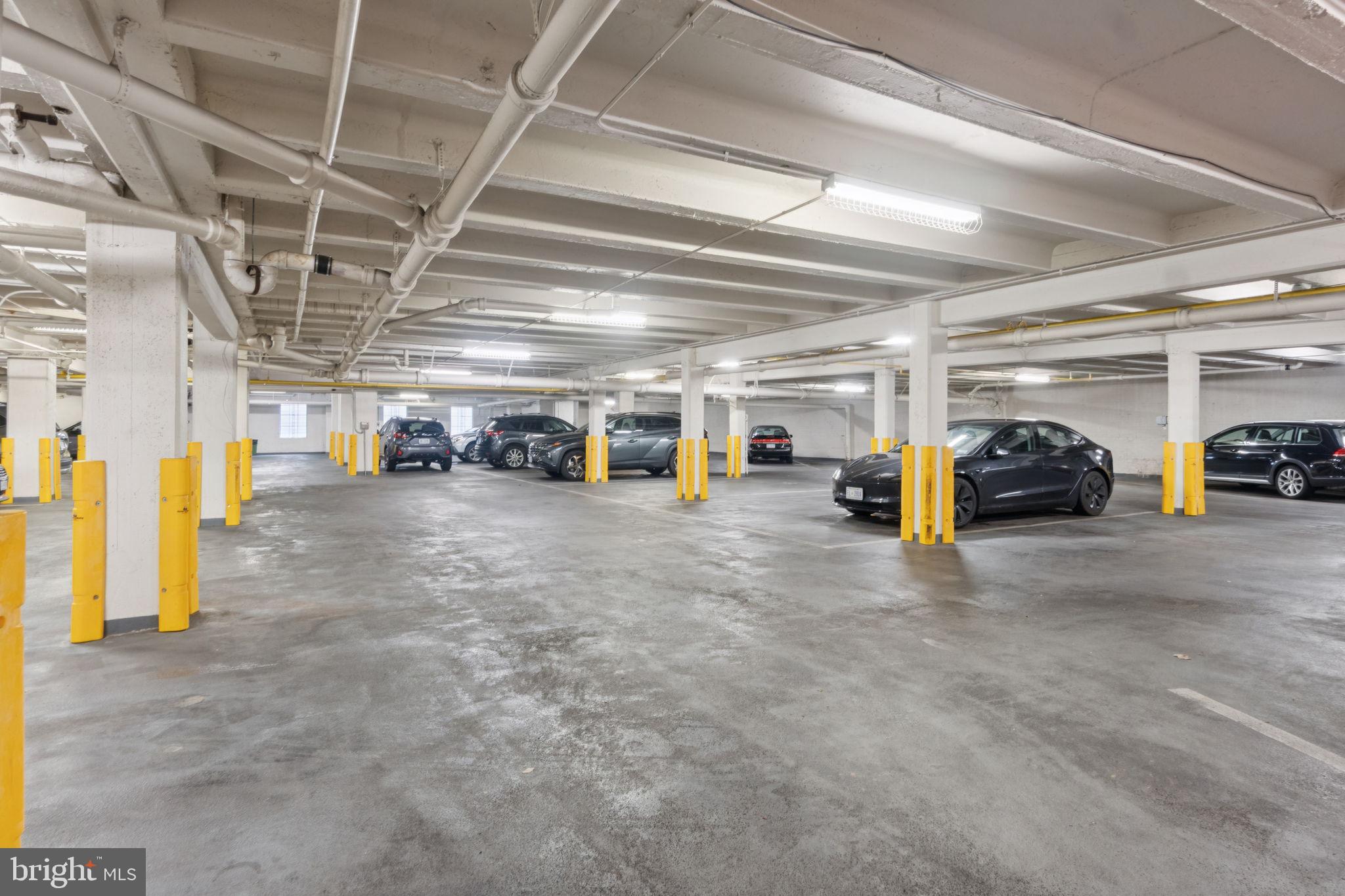 2737 Devonshire Place Northwest, Unit 503 Washington, DC 20008 - Photo 40 of 49 a view of parking area