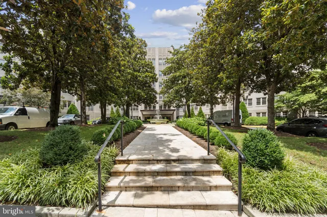 $989,000 | 2737 Devonshire Place Northwest, Unit 503, Washington, DC 20008