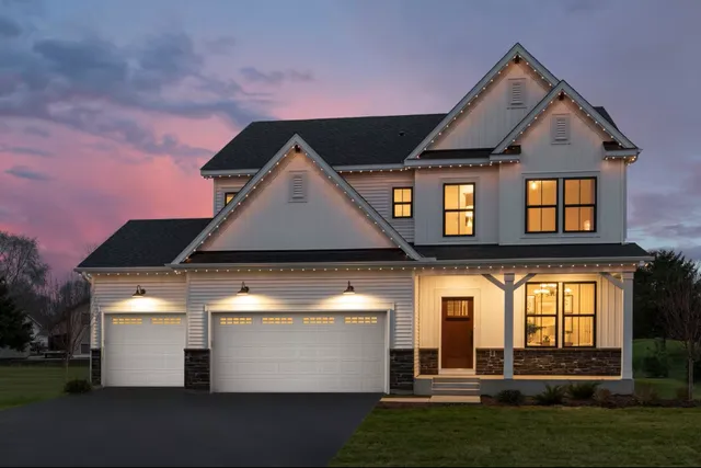 $559,990 | 10360 Griffin Avenue South, Cottage Grove, MN 55016