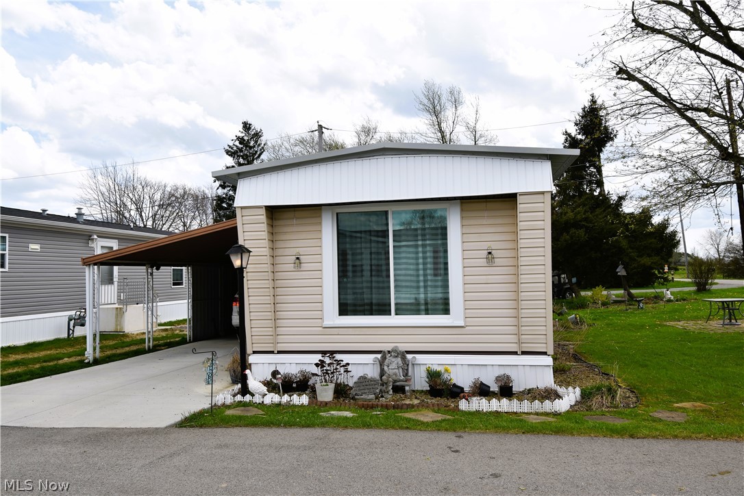 12921 Springfield Road, Unit 1S New Springfield, OH 44443 - Photo 3 of 26