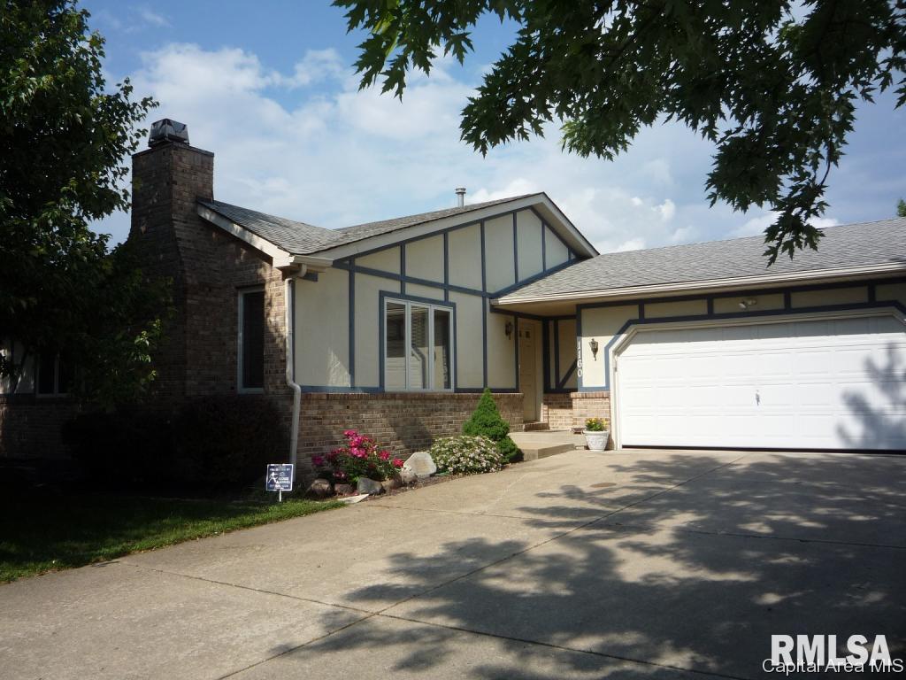 1160 Willowbrook Lane Springfield, IL 62711 - Photo 1 of 17 Gallery Image 1