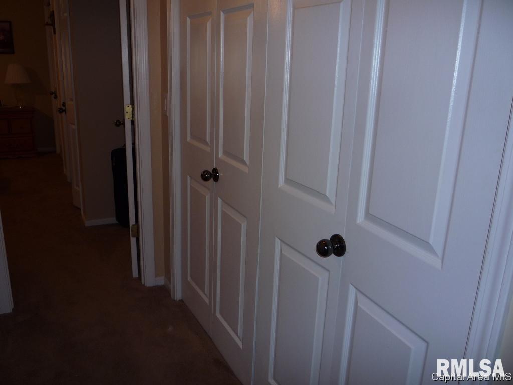 1160 Willowbrook Lane Springfield, IL 62711 - Photo 7 of 17 Gallery Image 7
