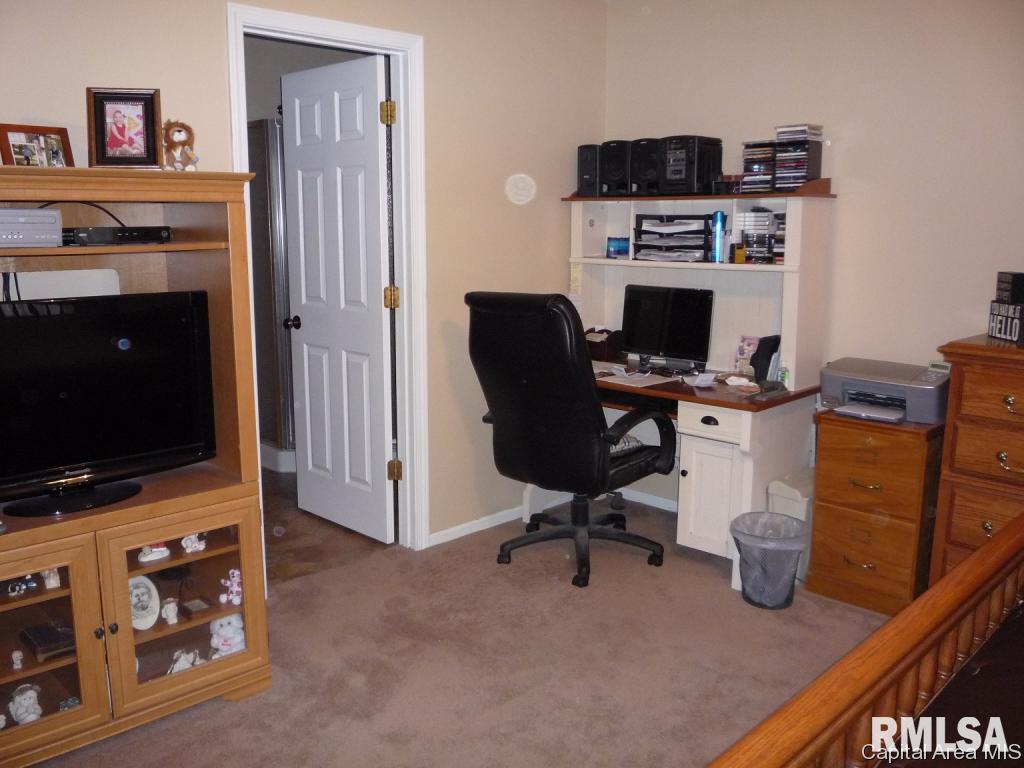 1160 Willowbrook Lane Springfield, IL 62711 - Photo 9 of 17 Gallery Image 9