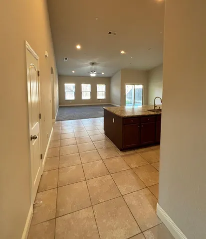 $449,500 | 6235 East Pontiac Way, Fresno, CA 93727