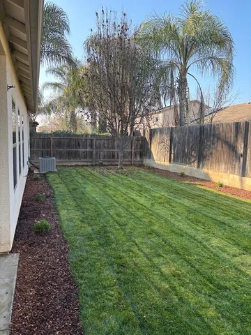 $449,500 | 6235 East Pontiac Way, Fresno, CA 93727