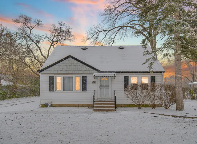 $235,000 | 3009 Olive Road, Homewood, IL 60430